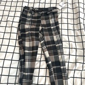 f21 pants.have never been used. they are in a size xs.still have the tag on them